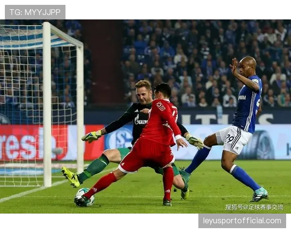 VAR介入，判定南特球员越位位置回接，进球无效